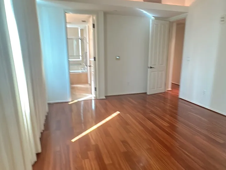 1199 Bishop St #16B — Photo 12
