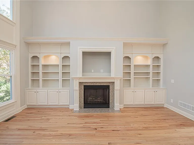 4012 Erin Dr — Photo 15