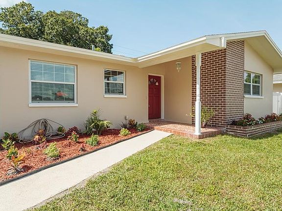 3rd image of 941 Santa Monica Dr