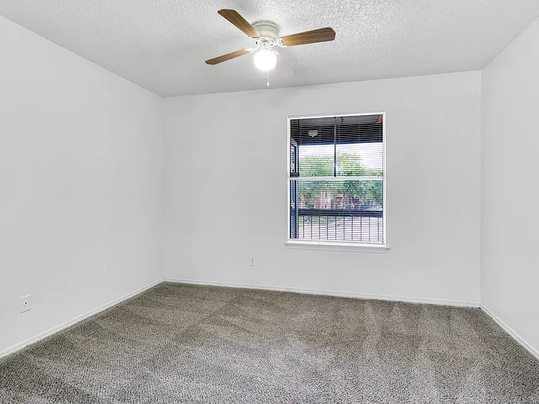 Villa Nueva Apartments — Photo 22