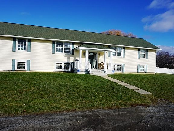 4th image of 172 Lantern Dr