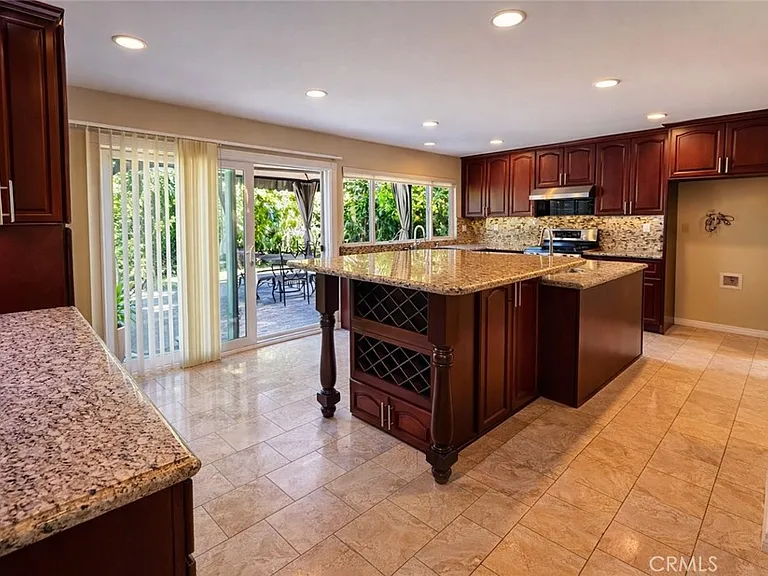 17631 Mapes Ave — Photo 4