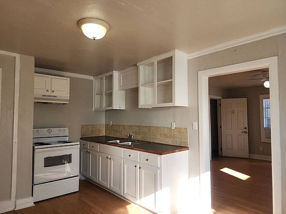 5th image of 815 N Brauer Ave APT 1