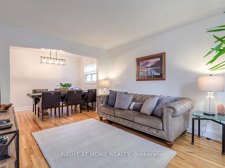 64 Royal York Rd — Photo 5