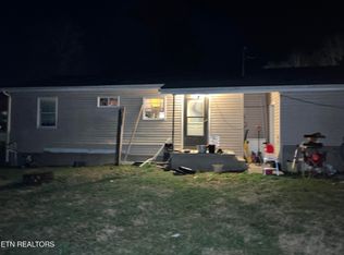 114 Loop Rd, Caryville, TN 37714