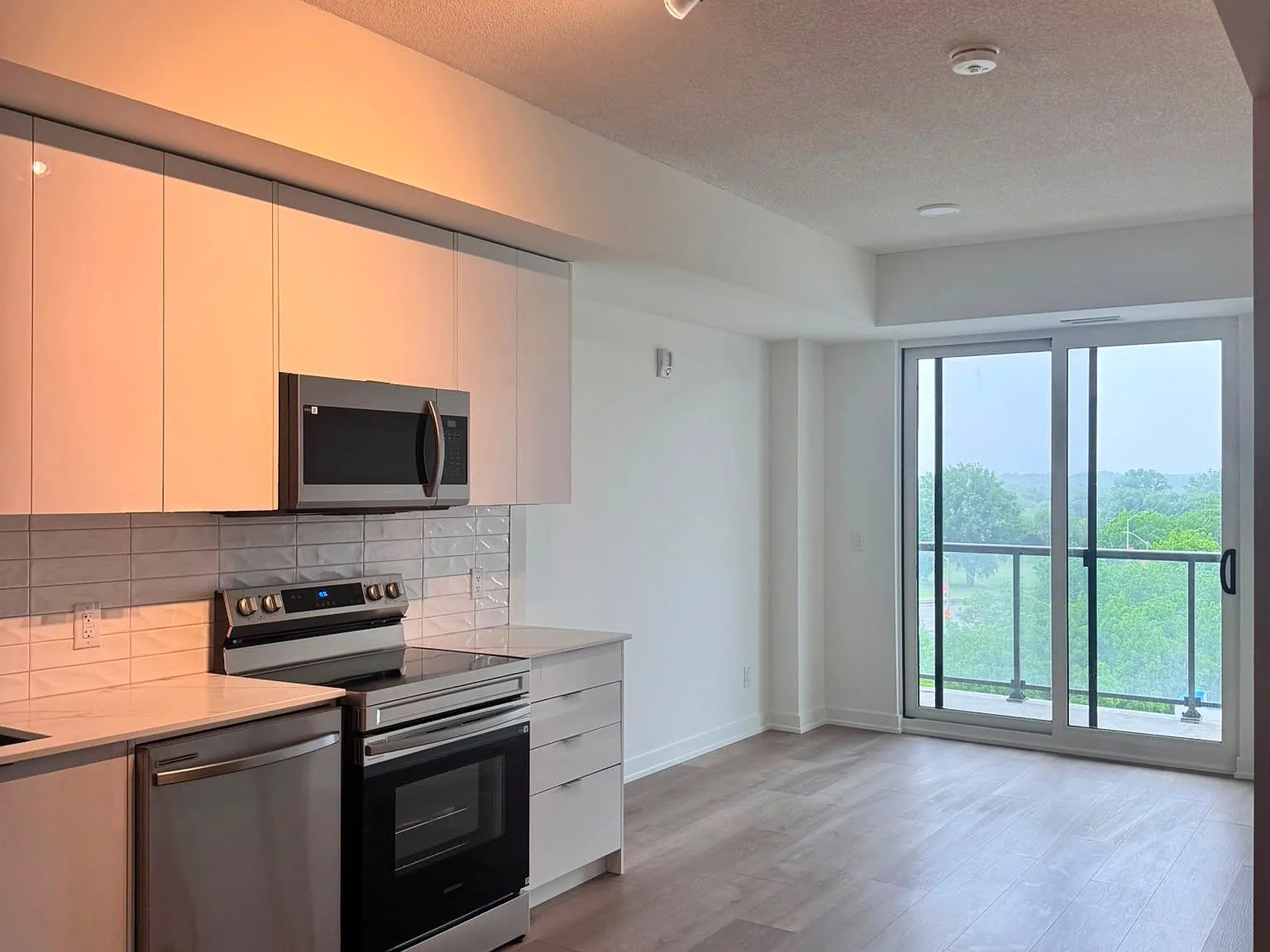 2 bed, $1,700 — Photo 3