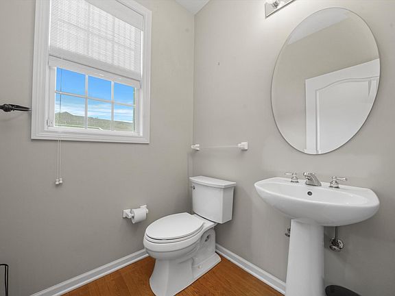 4th image of 6064 Westminster Ln