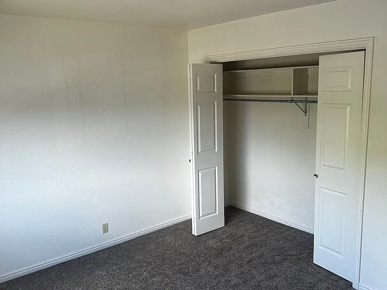 662 N 360 W — Photo 5