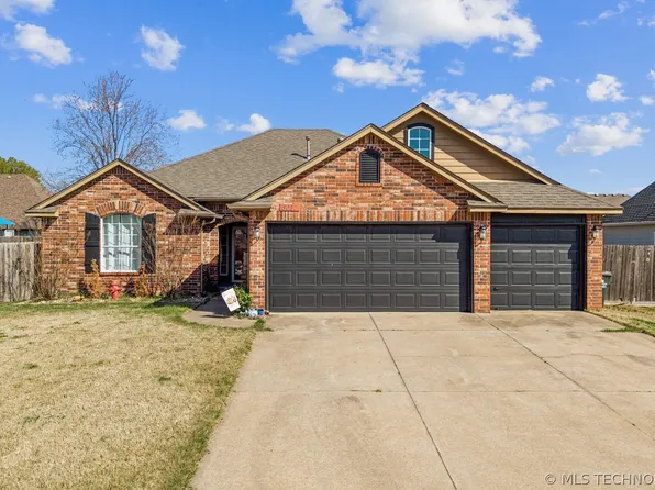 8027 Vintage Trace Dr, Claremore, OK 74019