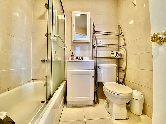 Rented by Compass | media 6