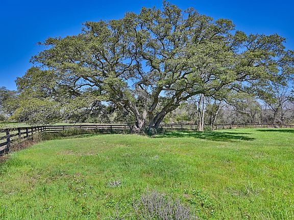 5th image of 1800 Fm 390 Rd W