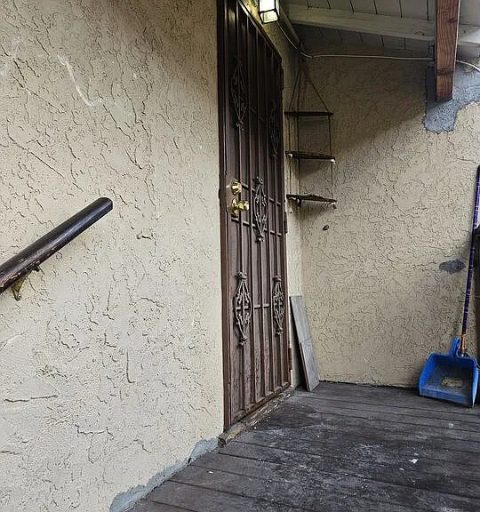 2226 Zoe Ave #B — Photo 3
