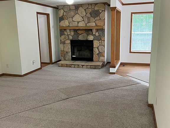 4th image of 1220 S Jefferson Dr