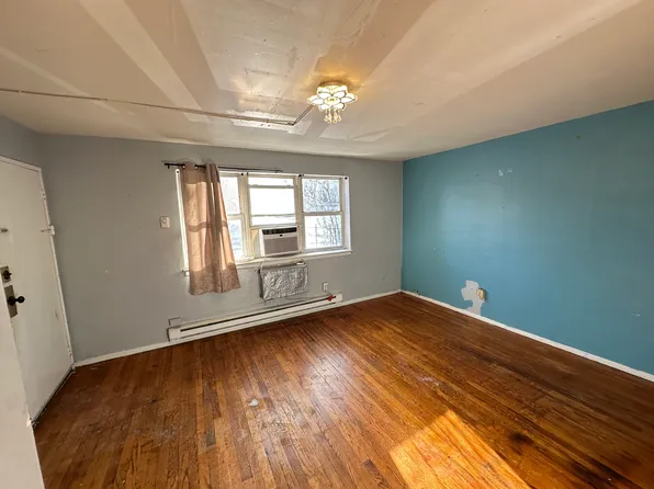 3301 Pleasant Avenue image 1 of 8