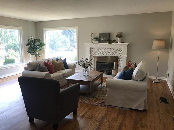 2nd image of 2824 E 19th Ave