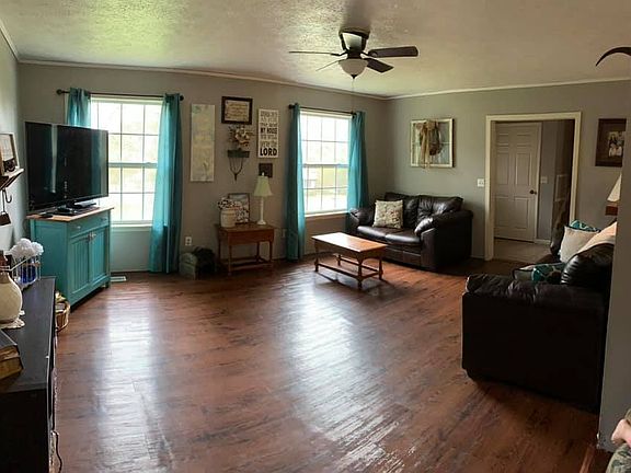 5th image of 344 Mountain Dr