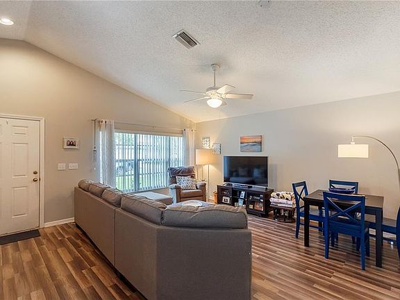 5th image of 6629 Summer Haven Dr