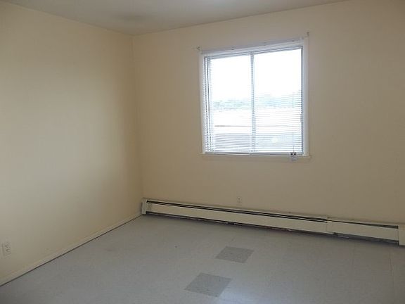 3rd image of 1107 Arthur Ave APT 201