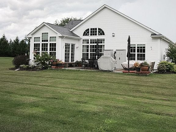 4th image of 505 Eastarbor Ln