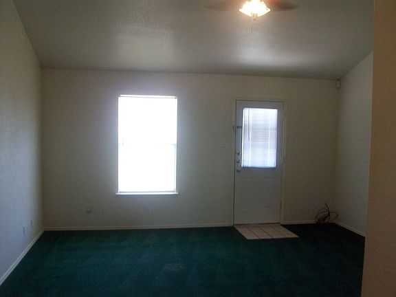 5th image of 3413 Crescent Dr