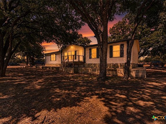 2nd image of 330 Fm 183 Spur