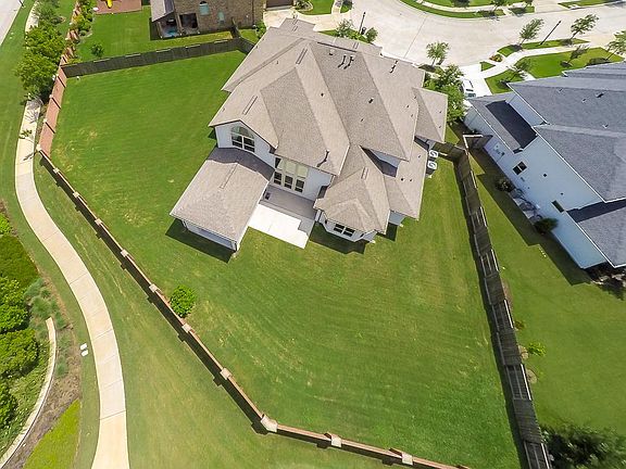 3rd image of 5030 Bridgeton Place Ln