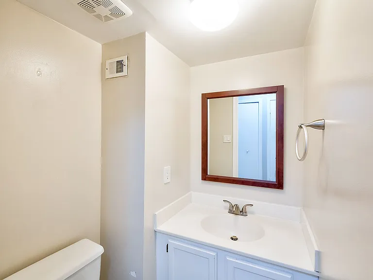 16 Casino Ct — Photo 6