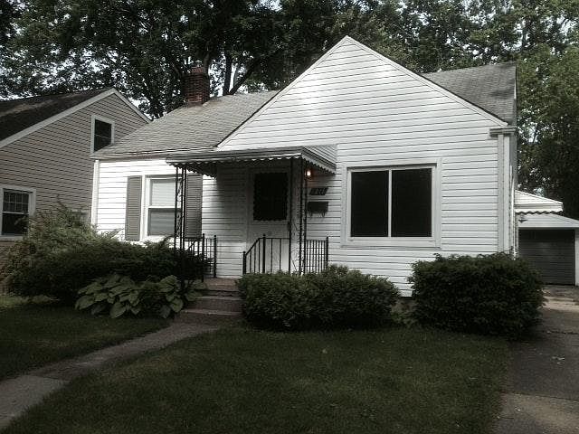1st image of 1211 McLean Ave