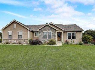9042 Brandybrook Trl, Brown Deer, WI 53223