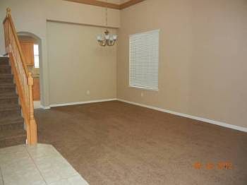 5th image of 1412 Redwood Dr