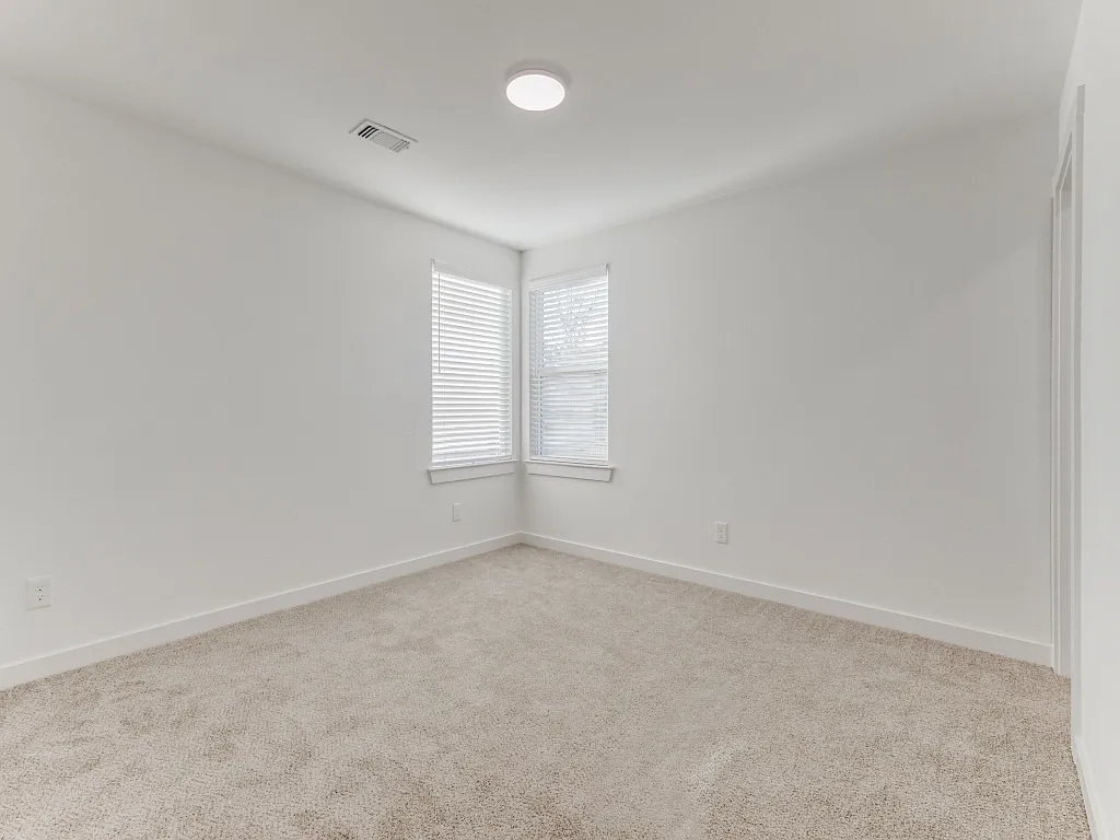 3 bed, 1492 sqft, $1,500 — Photo 3