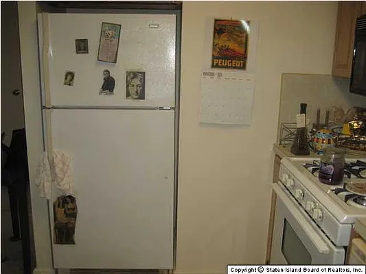 Sold by Joan Camerlengo Realty LLC | media 23