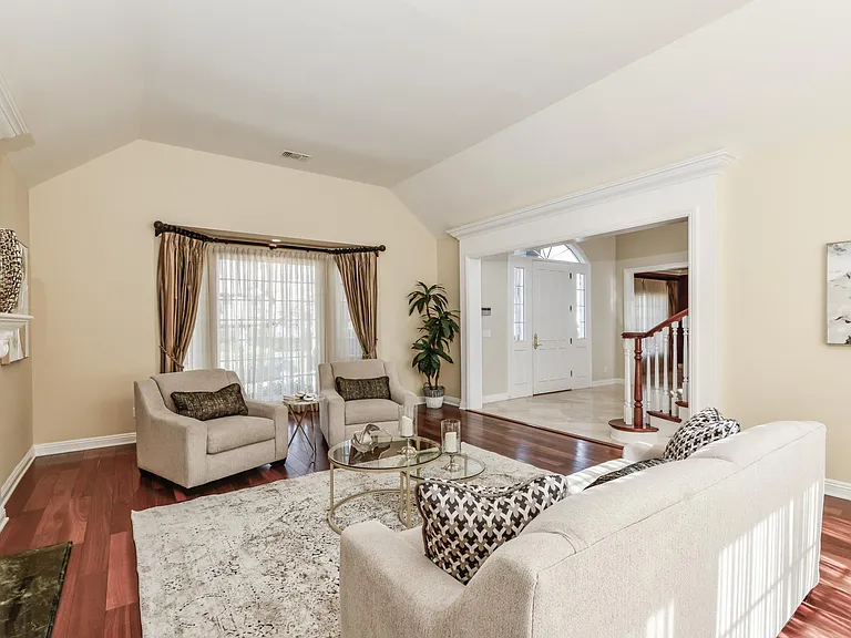 768 Forest Green Dr — Photo 6