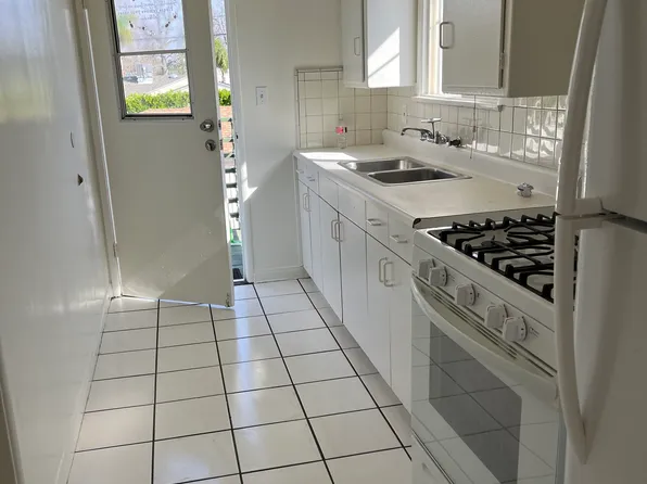 5644 Kester Ave, Van Nuys, CA 91411