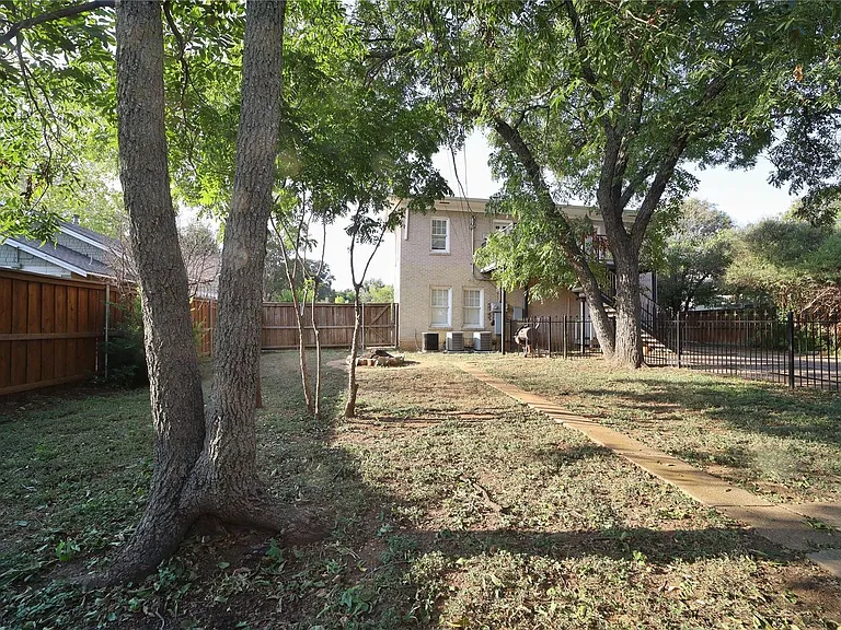 2226 W Rosedale St S — Photo 15