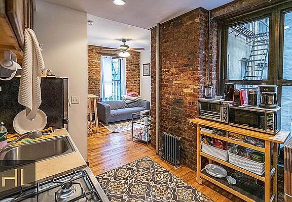 2nd image of 433 E 12th St #1D