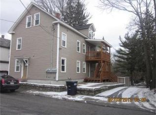 22 Granite St APT 1F, Webster, MA 01570
