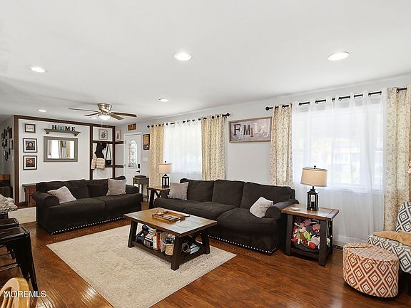 5th image of 25 Laurelton Avenue