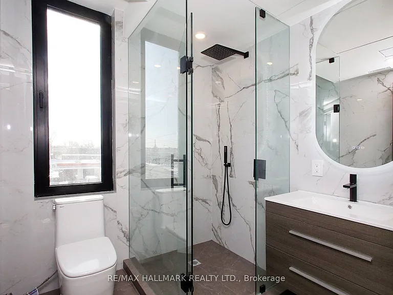 2 Owen Dr — Photo 17