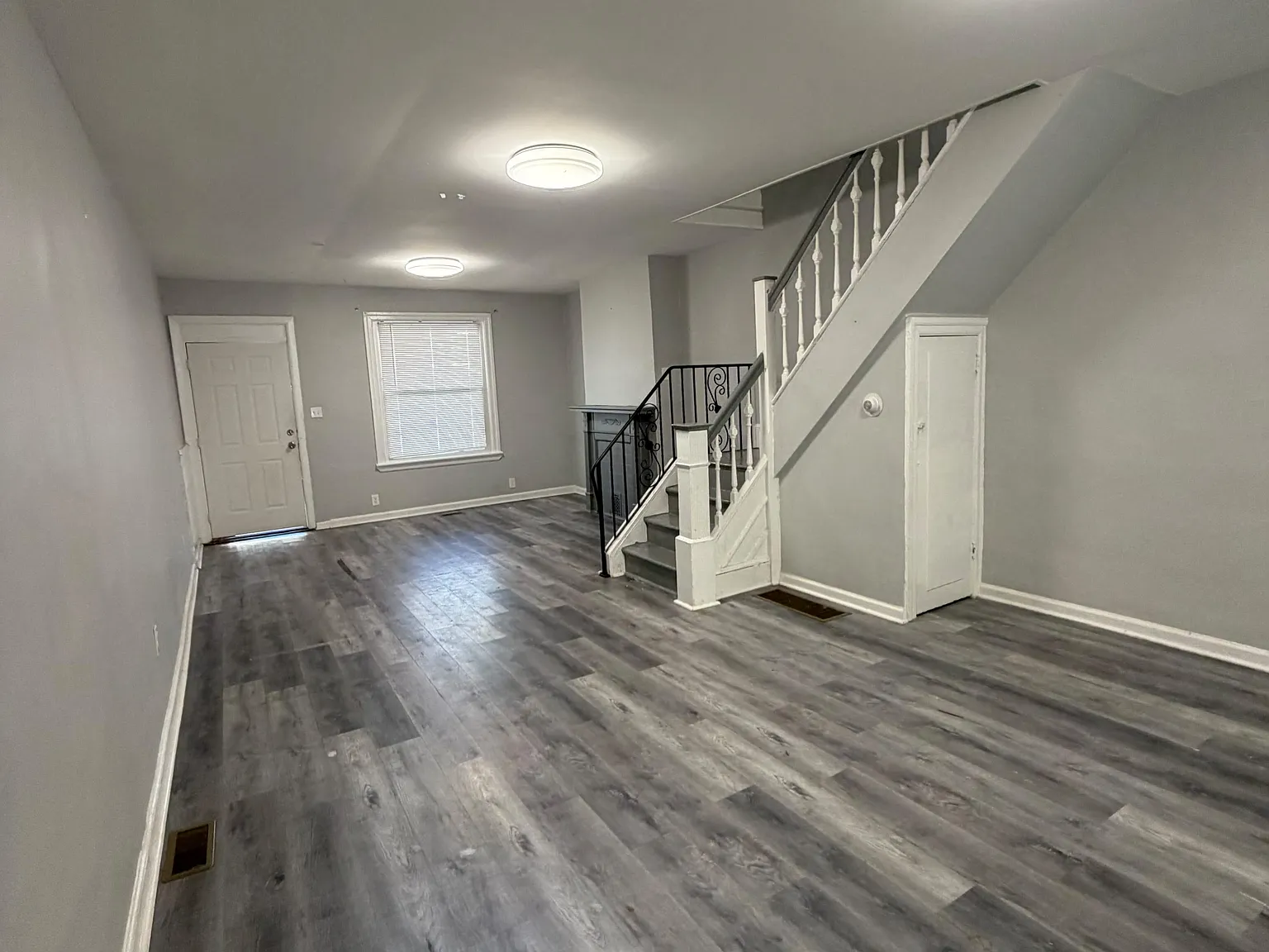 3 bed, 1290 sqft, $1,350 — Photo 3