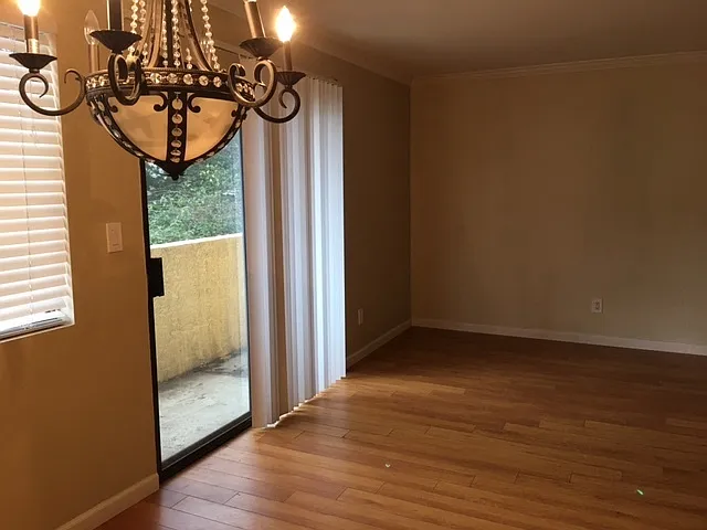 2204 S Beverly Glen Blvd — Photo 10