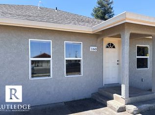 160 S Haskell St, Central Point, OR 97502