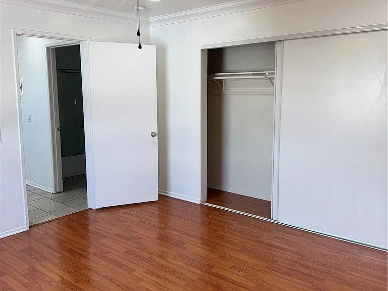 10900 Blix St #14 — Photo 8
