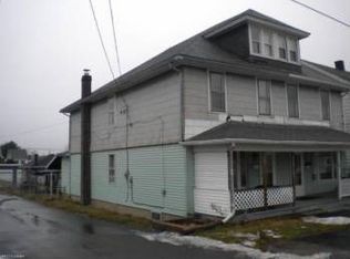 42 S Lincoln St, McAdoo, PA 18237