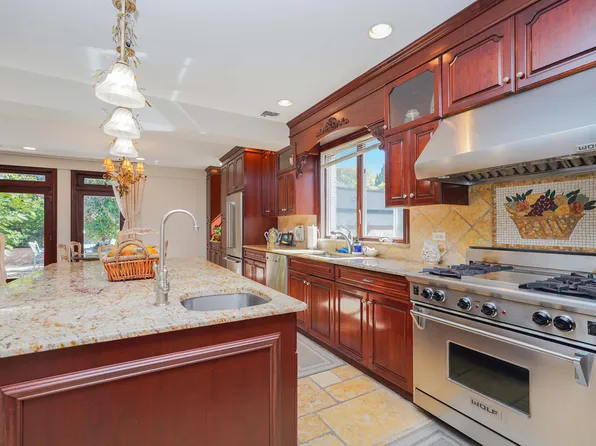 2233 East 72nd Street image 11 of 38