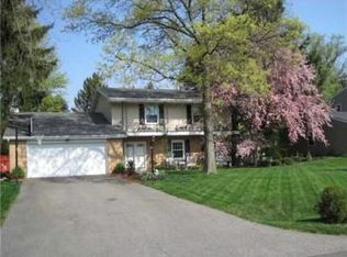 15595 Carriage Ln, Mishawaka, IN