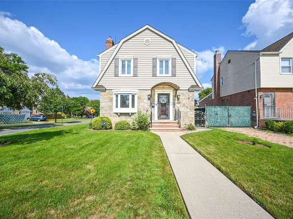 75-03 184 Street, Fresh Meadows, NY 11366