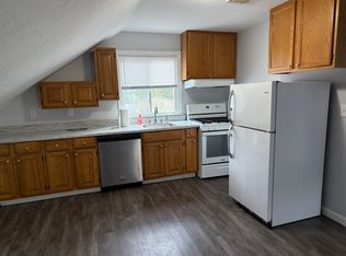 6 Saint Paul St #2, Blackstone, MA 01504