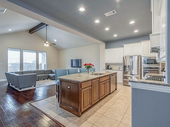5th image of 3005 Dustywood Dr