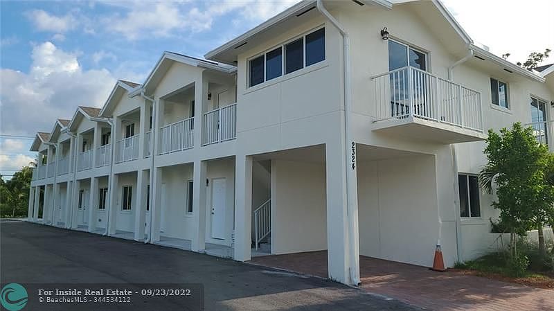1st image of 2324 Johnson St #11